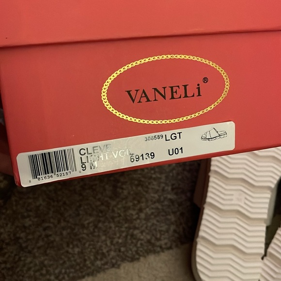 Vaneli Cleve Sandal - Picture 5 of 5